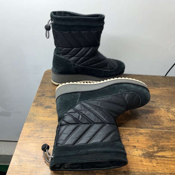 UGG BECK BOOT BLACK - WOMEN'S - Picture 17 of 17